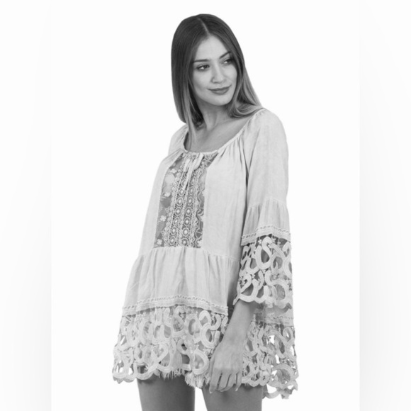 Sandra Fellini | White Boho Gauzy Guipure Lace Sequin Tunic Blouse, Large - Picture 2 of 10